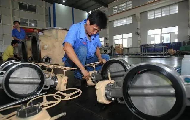 阀门不是随便买越便宜越好，符合现场管路要求最重要-