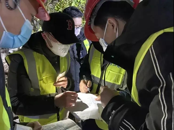 汉水连浦江 方舱筑方舟 | 上海市政总院582分钟冲刺设计武汉长江新城方舱医院-